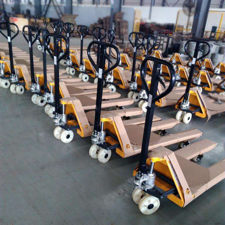 客户批量定做环保型液压搬运车用于搬货
